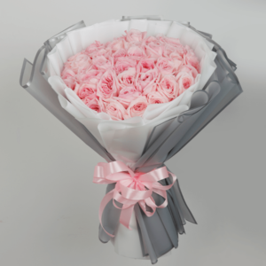 Hand Bouquet of Charismatic Pink Roses - Order Online btf.in