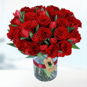 Valentine's Day Bouquet| Blacktulipflowers.in