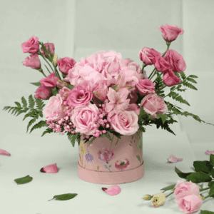 Buy our elegant pink flower box arrangement online. Our pink rose bouquet arrangement is perfect for for birthdays, love, and special celebrations.
