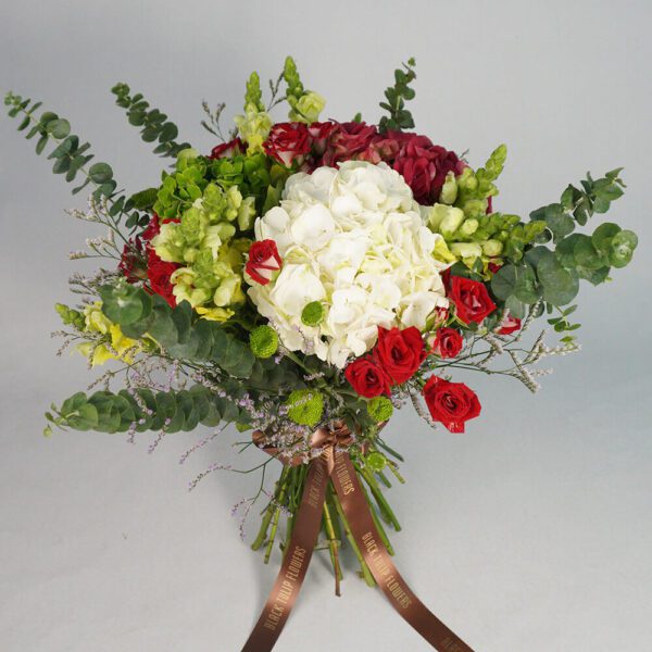 A Symbol of Purity and Elegance: Order Anniversary Bouquet