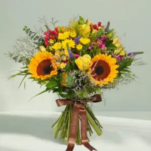 Golden Glow - Send/Buy Sunflower in Bouquet of Rose - BTF.in