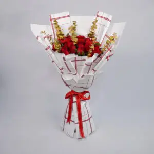 Buy Christmas Rose Delivery: Send the Spirit of Christmas | BTF.in