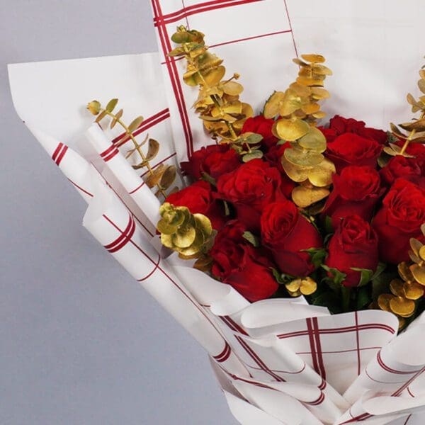 Christmas Rose Delivery: Send the Spirit of Christmas | BTF.in