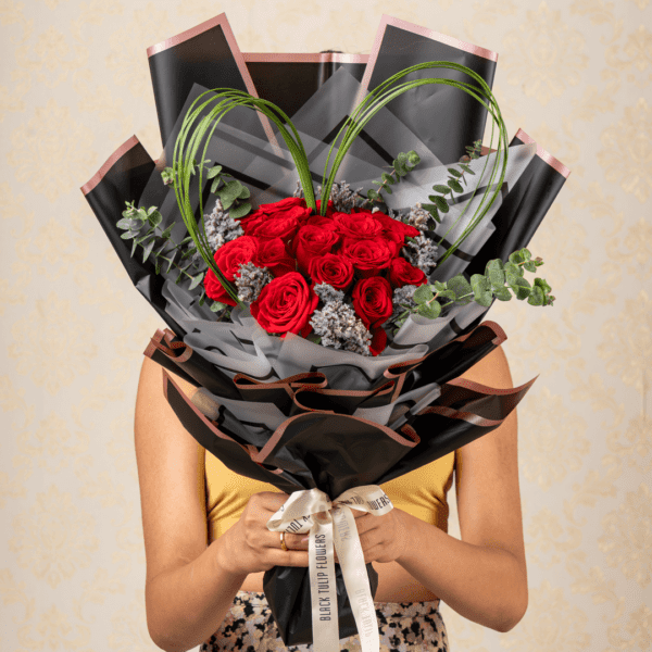 Valentine Day Roses Delivery - Only You: Stunning Black Tulip Flowers for Love and Romance
