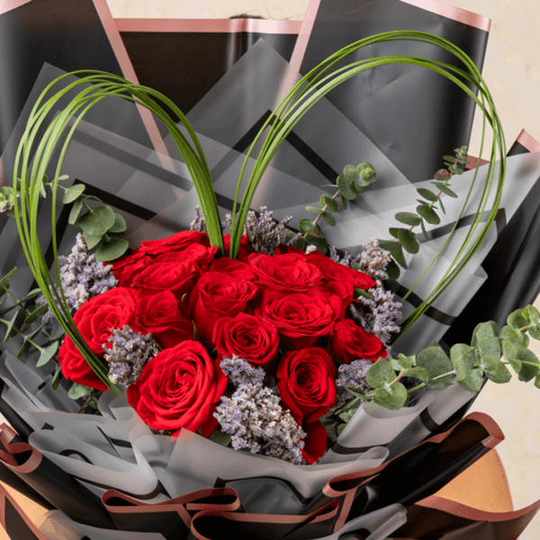 Valentine Day Roses Delivery - Only You: Stunning Black Tulip Flowers for Love and Romance