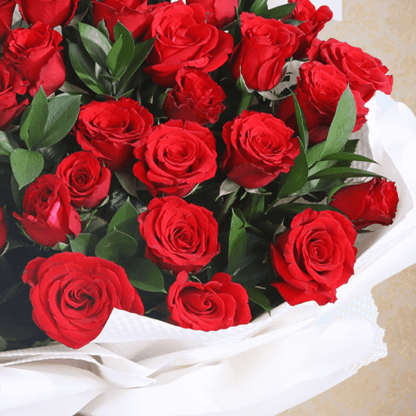 Valentine Premium red roses Bouquet: Order Now