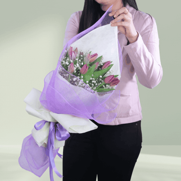 10-stem bouquet of vibrant pink tulips